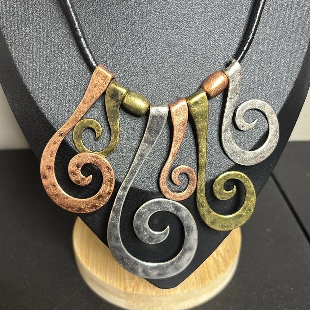 Patina Hammered Art to Wear Swirl Curly Metal Leather Statement Necklace
